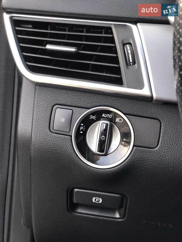 Позашляховик / Кросовер Mercedes-Benz M-Class 2012 в Луцьку