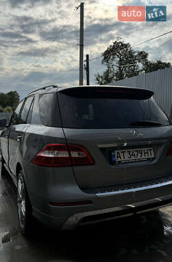 Внедорожник / Кроссовер Mercedes-Benz M-Class 2013 в 