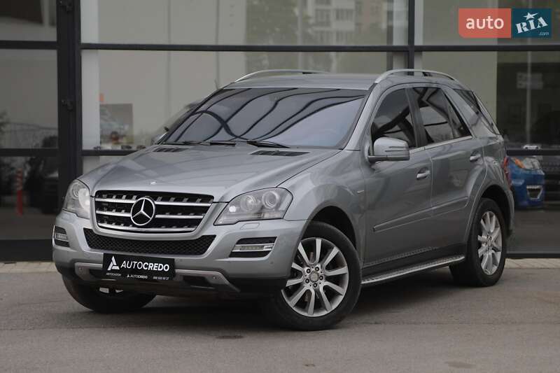 Mercedes-Benz M-Class 2011