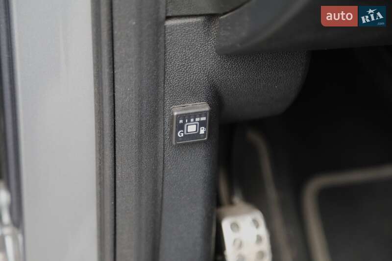 Позашляховик / Кросовер Mercedes-Benz M-Class 2011 в Харкові