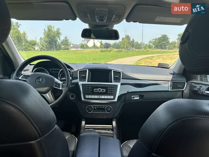 Внедорожник / Кроссовер Mercedes-Benz M-Class 2011 в Киеве