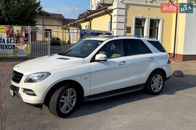 Mercedes-Benz M-Class 2012