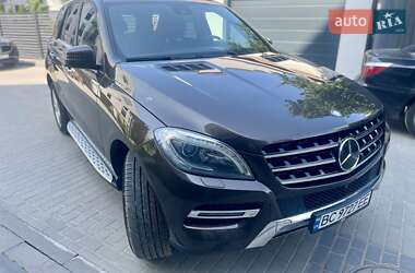 Внедорожник / Кроссовер Mercedes-Benz M-Class 2014 в 