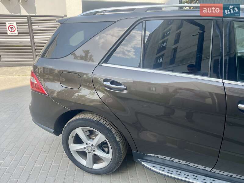 Внедорожник / Кроссовер Mercedes-Benz M-Class 2014 в Львове