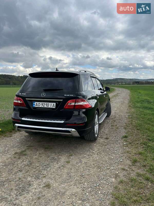 Позашляховик / Кросовер Mercedes-Benz M-Class 2012 в Міжгір'ї