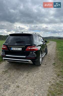 Внедорожник / Кроссовер Mercedes-Benz M-Class 2012 в 