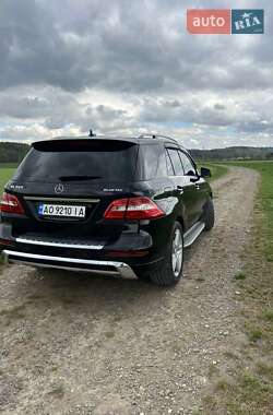 Внедорожник / Кроссовер Mercedes-Benz M-Class 2012 в 