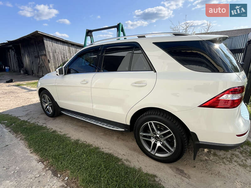 Внедорожник / Кроссовер Mercedes-Benz M-Class 2013 в Камне-Каширском