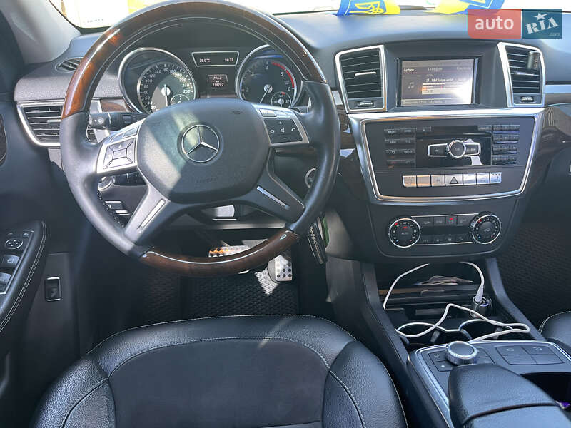 Внедорожник / Кроссовер Mercedes-Benz M-Class 2013 в Камне-Каширском