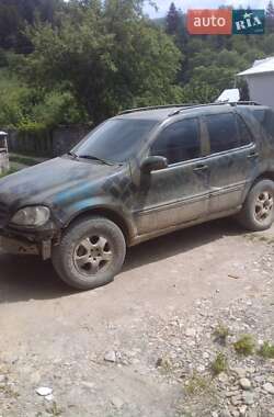 Внедорожник / Кроссовер Mercedes-Benz M-Class 2003 в Косове