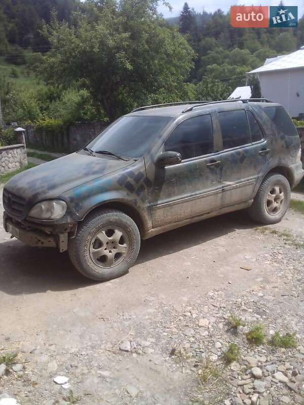 Внедорожник / Кроссовер Mercedes-Benz M-Class 2003 в Косове