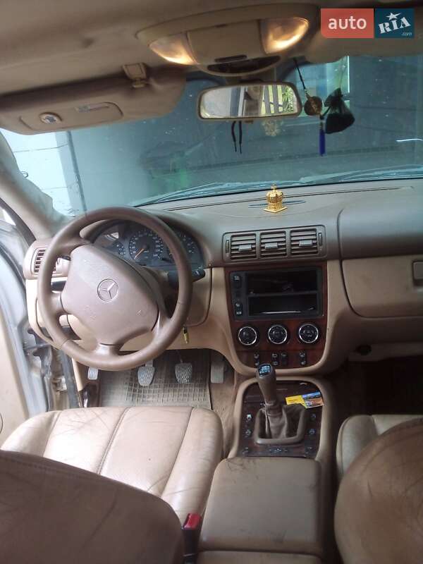 Внедорожник / Кроссовер Mercedes-Benz M-Class 2003 в Косове