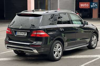 Внедорожник / Кроссовер Mercedes-Benz M-Class 2013 в 