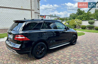 Внедорожник / Кроссовер Mercedes-Benz M-Class 2014 в 