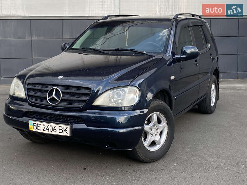 Mercedes-Benz M-Class 1999