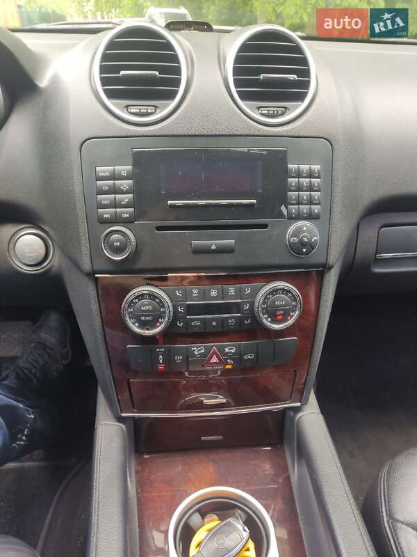 Внедорожник / Кроссовер Mercedes-Benz M-Class 2008 в Киеве