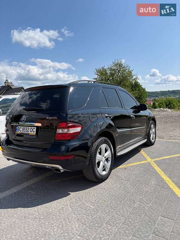 Позашляховик / Кросовер Mercedes-Benz M-Class 2008 в Золочеві
