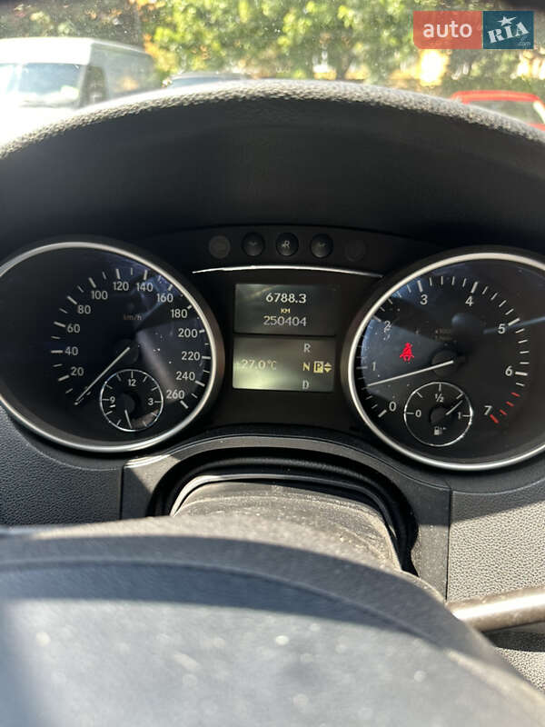 Внедорожник / Кроссовер Mercedes-Benz M-Class 2009 в Киеве фото 10 Внедорожник / Кроссовер Mercedes-Benz M-Class 2009 в Киеве
