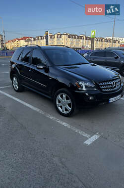 Внедорожник / Кроссовер Mercedes-Benz M-Class 2008 в Ужгороде