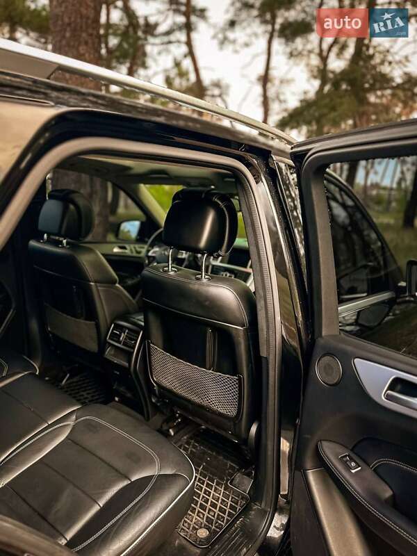 Внедорожник / Кроссовер Mercedes-Benz M-Class 2013 в 