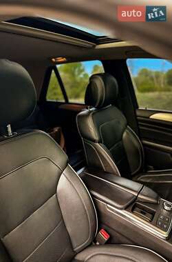 Внедорожник / Кроссовер Mercedes-Benz M-Class 2013 в 