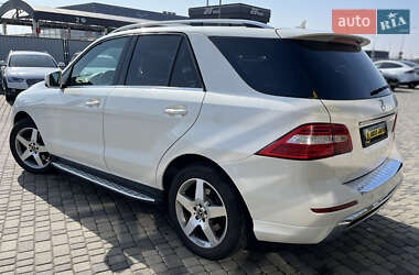 Внедорожник / Кроссовер Mercedes-Benz M-Class 2013 в 