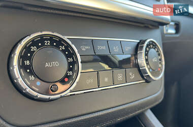 Внедорожник / Кроссовер Mercedes-Benz M-Class 2013 в 
