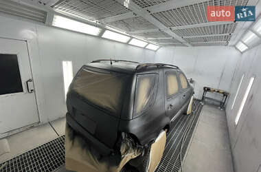 Внедорожник / Кроссовер Mercedes-Benz M-Class 2005 в 