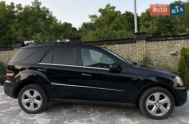 Внедорожник / Кроссовер Mercedes-Benz M-Class 2011 в 