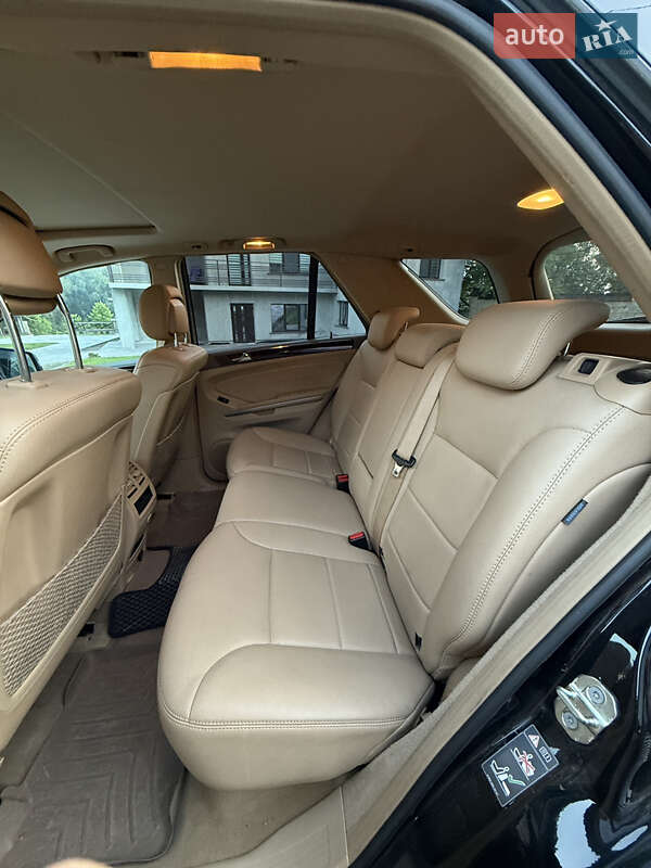 Внедорожник / Кроссовер Mercedes-Benz M-Class 2011 в Снятине