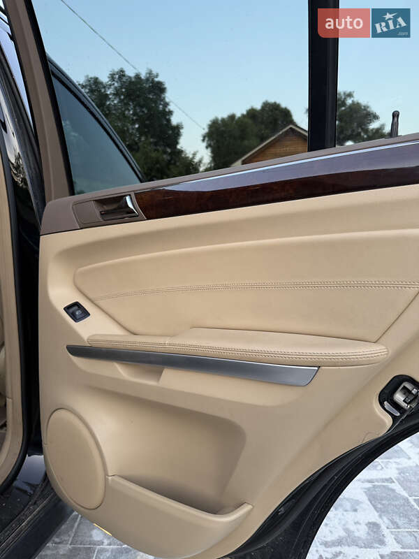 Внедорожник / Кроссовер Mercedes-Benz M-Class 2011 в Снятине