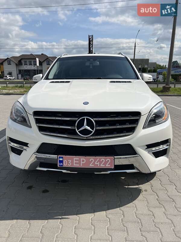 Внедорожник / Кроссовер Mercedes-Benz M-Class 2013 в 