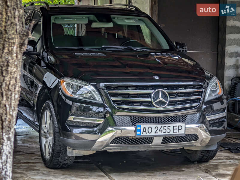 Внедорожник / Кроссовер Mercedes-Benz M-Class 2014 в 
