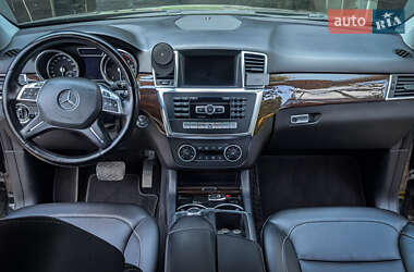 Внедорожник / Кроссовер Mercedes-Benz M-Class 2014 в 