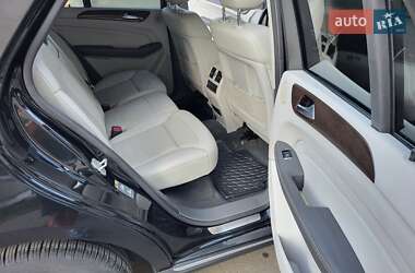 Внедорожник / Кроссовер Mercedes-Benz M-Class 2015 в 