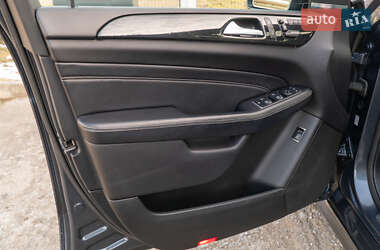 Позашляховик / Кросовер Mercedes-Benz M-Class 2014 в 