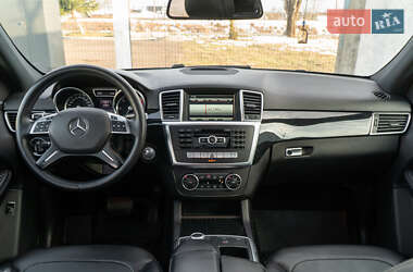 Позашляховик / Кросовер Mercedes-Benz M-Class 2014 в 