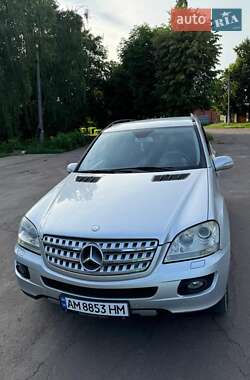Внедорожник / Кроссовер Mercedes-Benz M-Class 2008 в 
