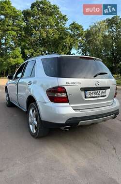 Внедорожник / Кроссовер Mercedes-Benz M-Class 2008 в 