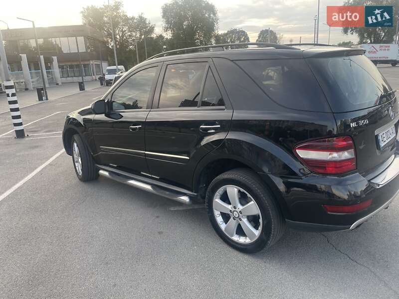 Внедорожник / Кроссовер Mercedes-Benz M-Class 2008 в 
