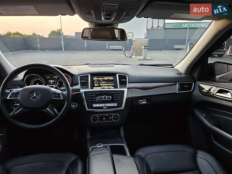 Внедорожник / Кроссовер Mercedes-Benz M-Class 2013 в Мукачево