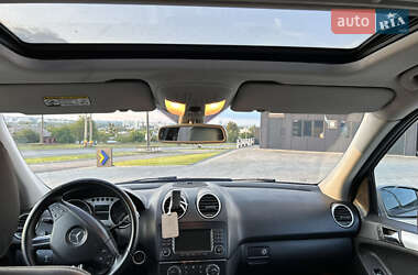 Внедорожник / Кроссовер Mercedes-Benz M-Class 2006 в 