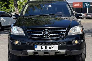 Внедорожник / Кроссовер Mercedes-Benz M-Class 2006 в 