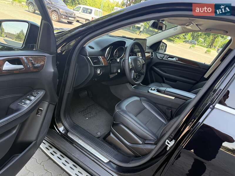 Внедорожник / Кроссовер Mercedes-Benz M-Class 2013 в Ивано-Франковске