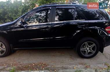 Внедорожник / Кроссовер Mercedes-Benz M-Class 2007 в 