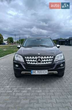 Внедорожник / Кроссовер Mercedes-Benz M-Class 2010 в 