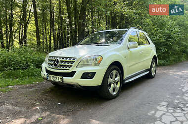 Позашляховик / Кросовер Mercedes-Benz M-Class 2008 в Рівному