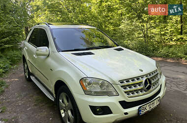 Внедорожник / Кроссовер Mercedes-Benz M-Class 2008 в 
