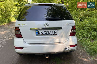 Внедорожник / Кроссовер Mercedes-Benz M-Class 2008 в 