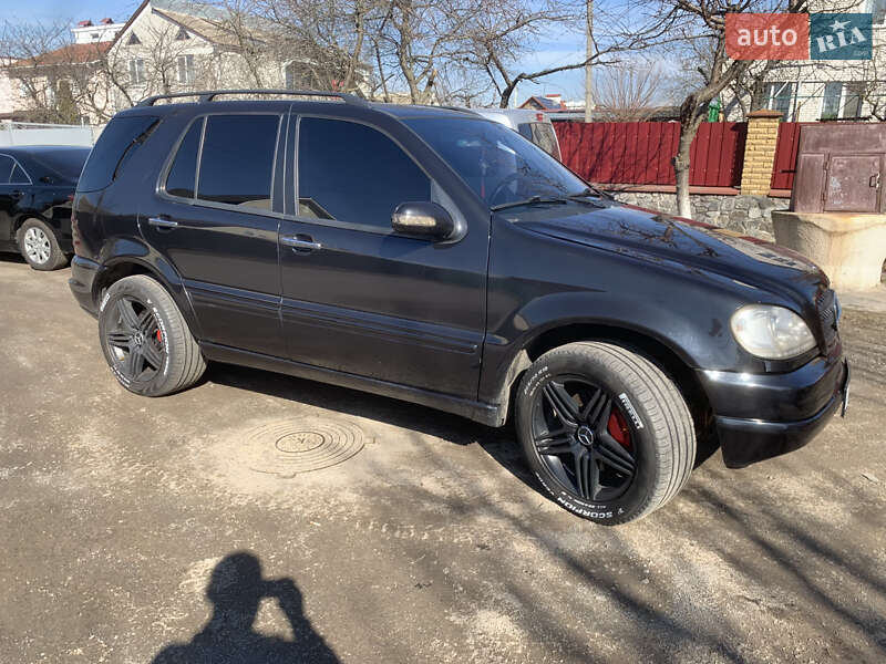 Позашляховик / Кросовер Mercedes-Benz M-Class 2002 в Вінниці